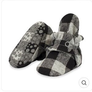 NWT Zutano black gray buffalo plaid booties organic cotton snap adjustable 3m